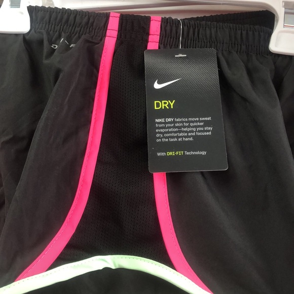 Nike Dri-Fit Shorts - Picture 2 of 3